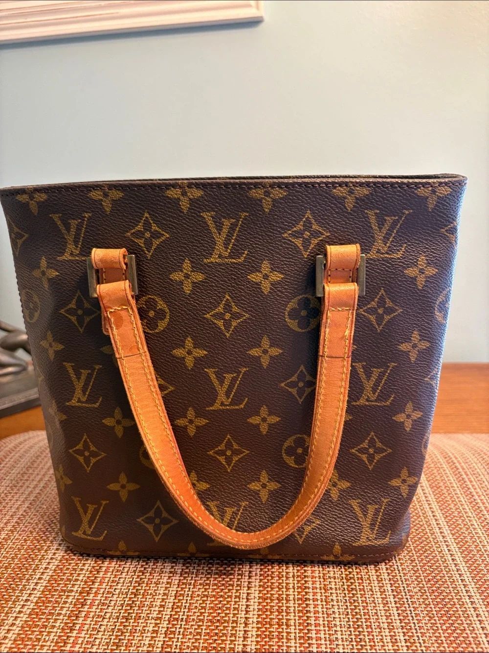 Louis Vuitton classic louis